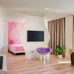 Otel Nhow, Berlin